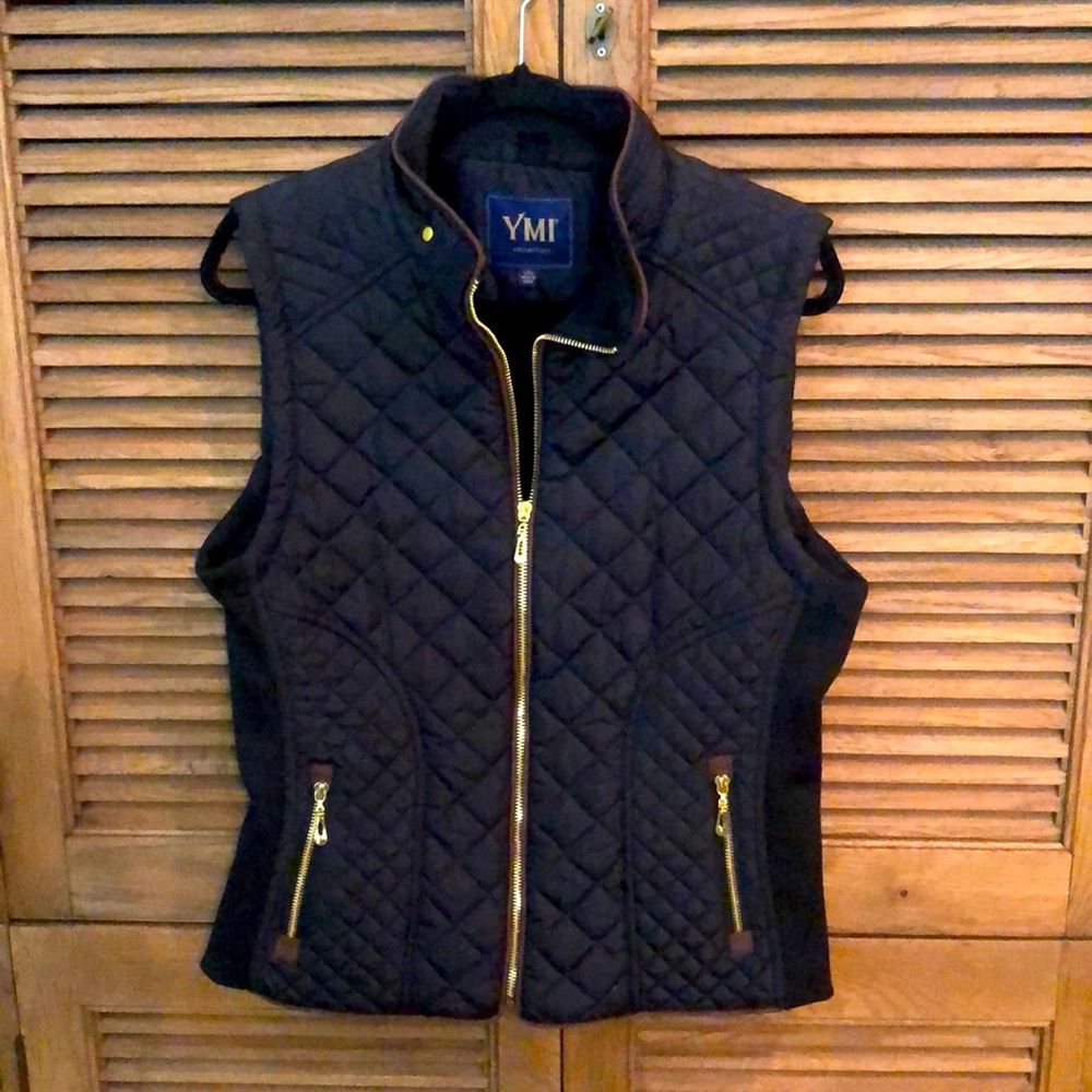 Black vest!